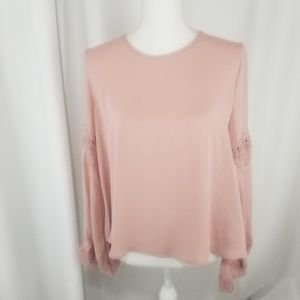 Modern Vintage Boutique 3/4 Crochet Bell Sleeve